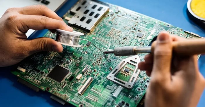 electronics-manufacturing-process-challenges-cover